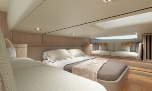 46 feet stylish leisure yacht