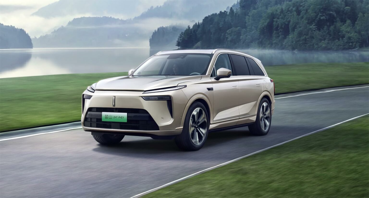 WEY Blue Mountain DHT phev picture - www.syndyglobal.com