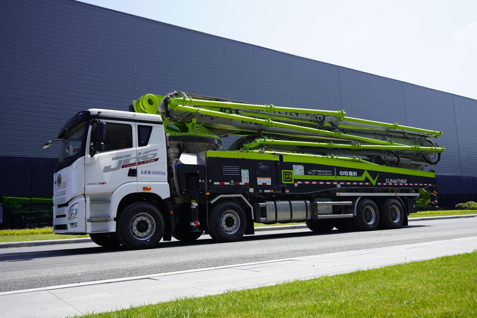 Zoomlion Four-bridge 62M Liberation country six light mixed pump truck ZLJ5461THBJF 62X-6RZ